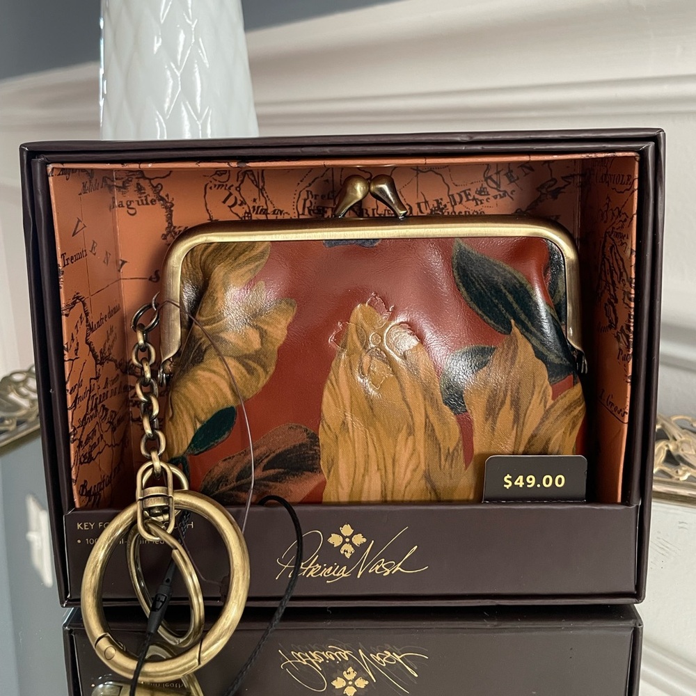 Patricia Nash Kiss Lock Coin Pouch-New in Box - Picture 6 of 6